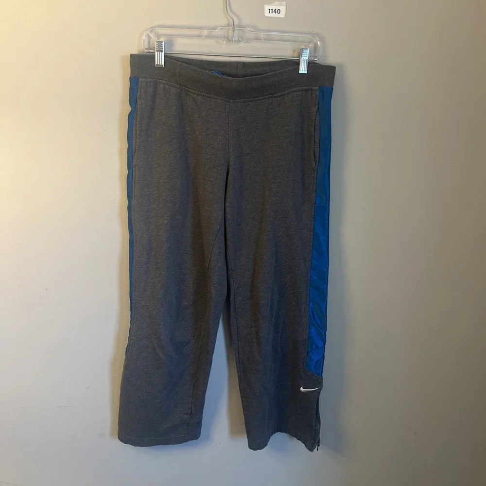 VTG Nike Capri Women  Sz L  Gray Blue Striped Drawstring Athletic Straight Hoops